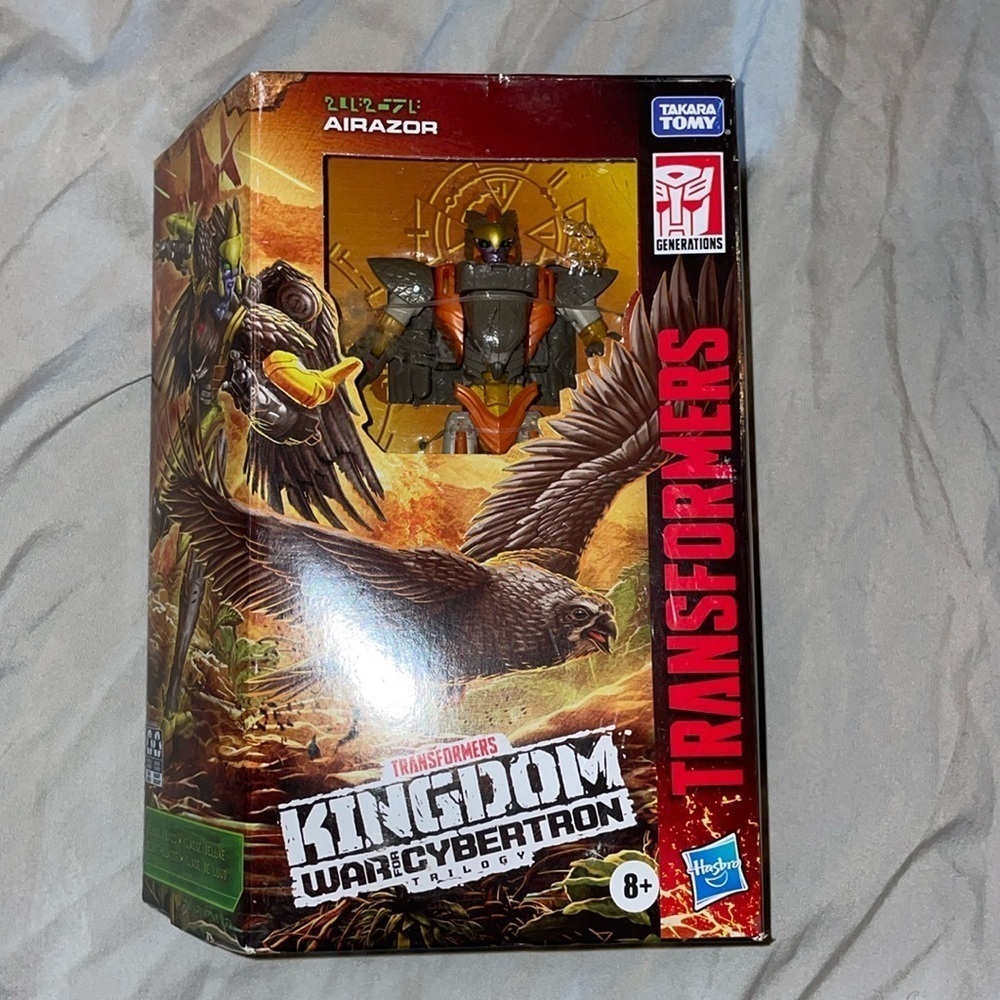 NWT Transformers Kingdom War for Cybertron Trilogy Airazor